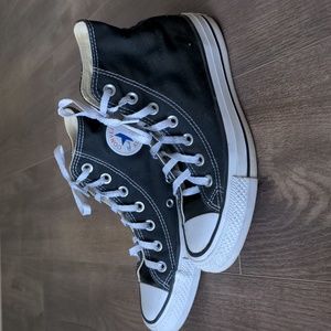 Black high top converse